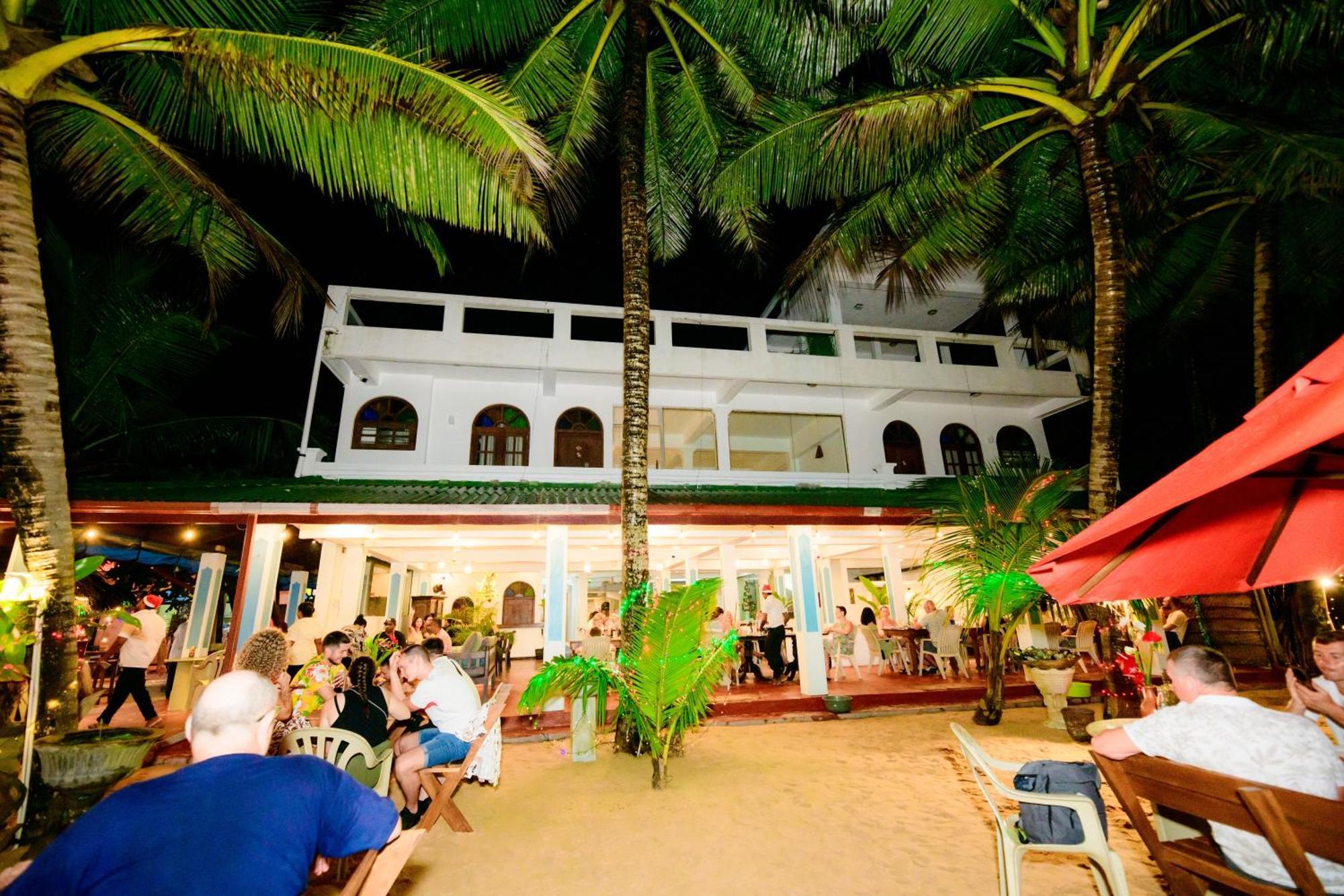 Royal Beach Hotel & Restaurant Hikkaduwa Exteriér fotografie